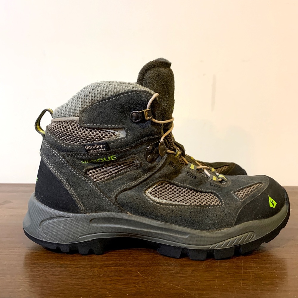 Vasque youth hiking boot 6M